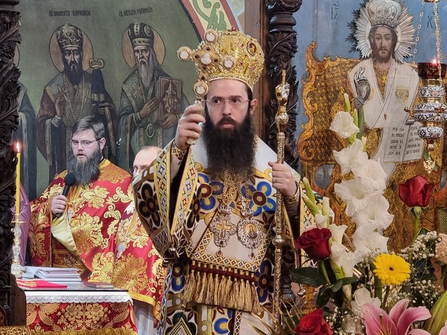 Сливенският митрополит Арсений ще отслужи литургия на Велики четвъртък в катедралния храм “Св. вмчк Димитрий Солунски” в Сливен