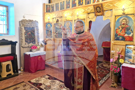 Село Клисура - храм "Св. Димитър Солунски" - празник - литургия