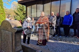 Село Клисура - храм "Св. Димитър Солунски" - празник - литургия