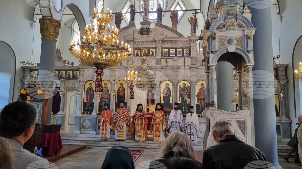 Пловдив - Димитровден - църква - литургия