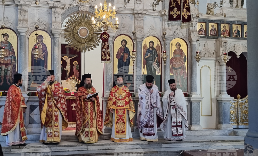 Пловдив - Димитровден - църква - литургия