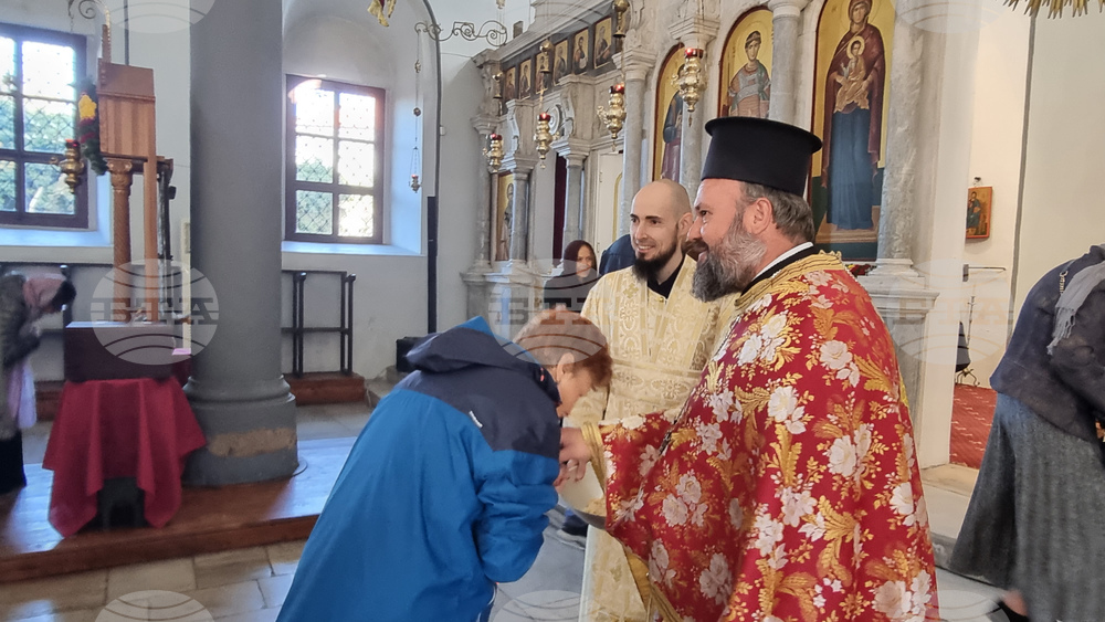 Пловдив - Димитровден - църква - литургия