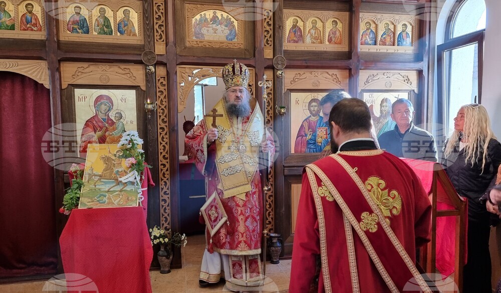 Нека да търсим помощта на св. Димитър и да имаме стремежа да му подражаваме, призова Врачанският митрополит Григорий