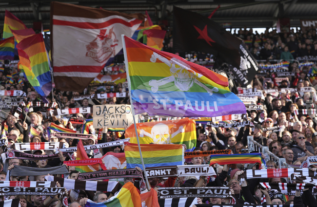 Германският клуб Санкт Паули напусна социална мрежа, защото била станала "усилвател на омразата"