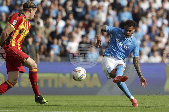 Белгийският нападател Сирил Нгонж премина в Торино от Наполи под наем