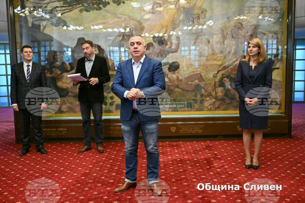 Община Сливен: Андрей Янев е тазгодишният носител на наградата "Сирак Скитник"