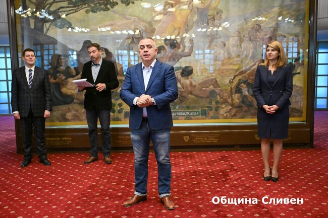 Община Сливен: Андрей Янев е тазгодишният носител на наградата "Сирак Скитник"