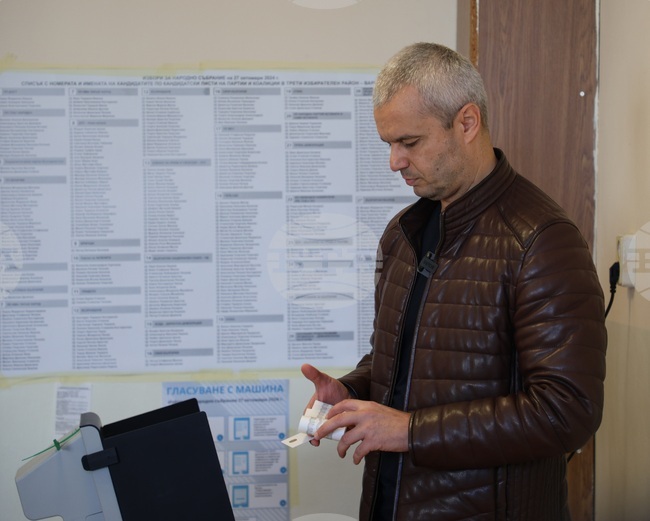 Варна - Костадин Костадинов - Парламентарни избори - гласуване