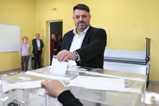 Атанас Зафиров: Гласувах, за да върнем държавата на хората 