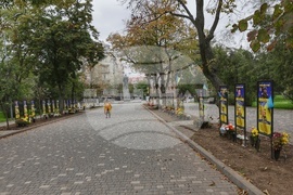 Украйна - Одеса - Паметник на Тарас Шевченко - Алея на героите