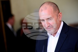 Парламентарни избори - Румен Радев - гласуване