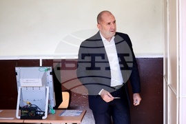 Румен Радев - избори - гласуване