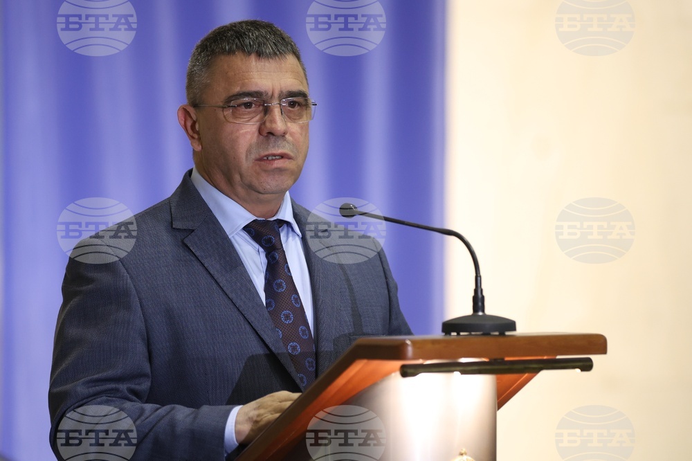 До края на октомври тази година са загинали 376 души при катастрофи, съобщава министър Атанас Илков в Световния ден за възпоминание на жертвите от пътнотранспортни произшествия