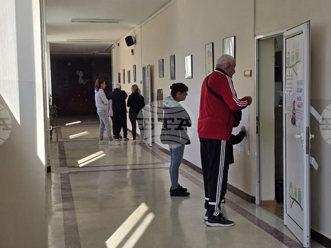 Общо 374 са избирателните секции на територията на област Добрич, в 243 от тях ще може да се гласува и с машини