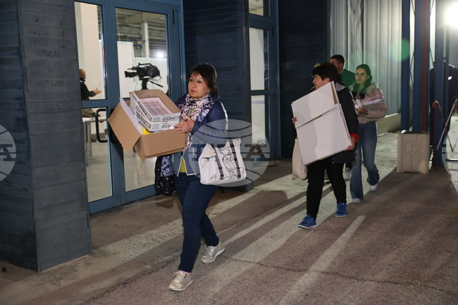 Пловдив - предаване на изборни книжа - 16 РИК