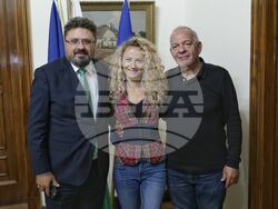 Румъния - Кирил Вълчев - Деси Добрева - Радко Влайков - избори - гласуване