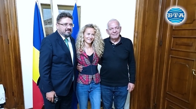 Деси Добрева и участниците от БТА в отбелязването на Деня на бесарабските българи в Одеса гласуваха в Букурещ