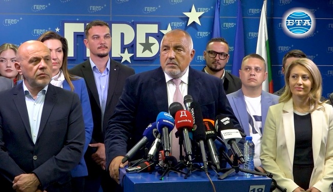 Победата на ГЕРБ-СДС е категорична, поели сме ангажимент да съставим правителство, заяви Бойко Борисов