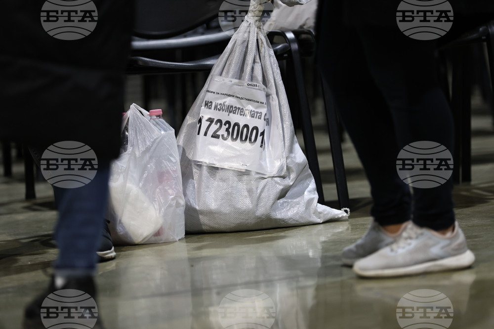 Пловдив - предаване на изборните книжа - РИК 17