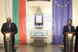 Иван Демерджиев - Нотис Митарачи - среща