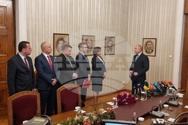 Румен Радев - БСП за България - мандат - връчване