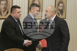 Румен Радев - БСП за България - мандат - връчване