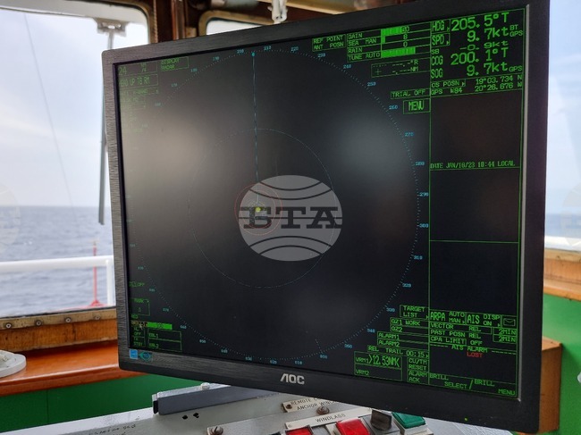 Ден 21 - сутрин - „Св. св. Кирил и Методий“ навлезе в район с потенциална опасност за навигационната сигурност