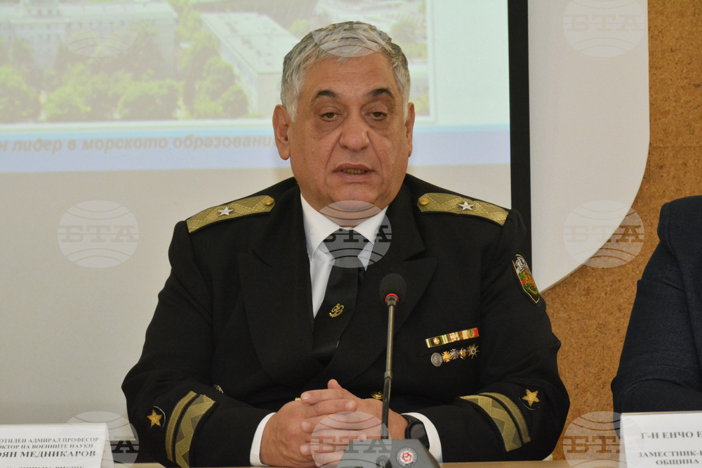 Русе - ВВМУ - пресконференция - Боян Медникаров