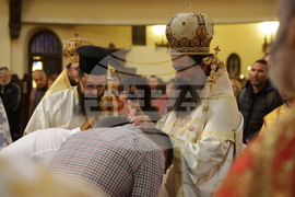 Храм „Св. мъченица Параскева“ - патриарх Даниил - литургия