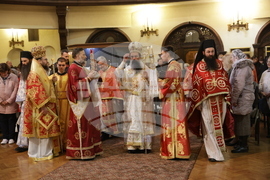 Храм „Св. мъченица Параскева“ - патриарх Даниил - литургия