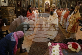 Храм „Св. мъченица Параскева“ - патриарх Даниил - литургия