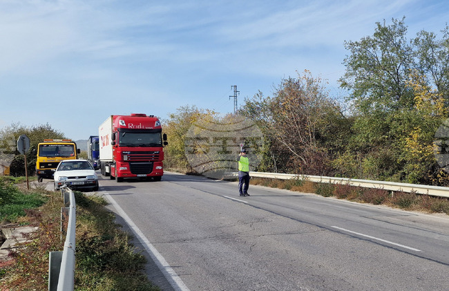 Възстановено е движението по "Пазарджишко шосе", виновният за катастрофата водач е бил под въздействието на алкохол