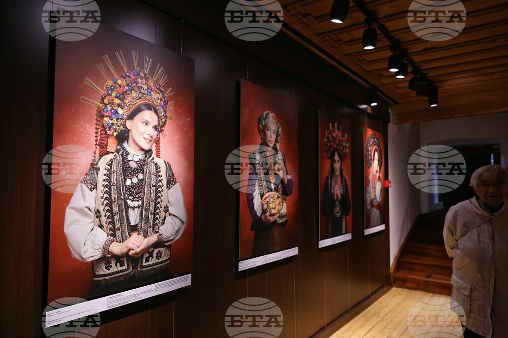 Photos of Ukrainian Costumes, Traditions Exhibited at Burgas Ethnographic Museum