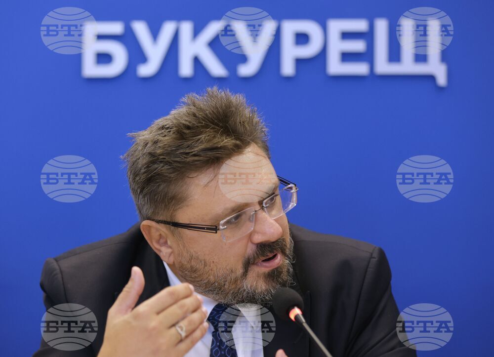 Национален пресклуб на БТА Букурещ - списание ЛИК - 155 години БАН - представяне