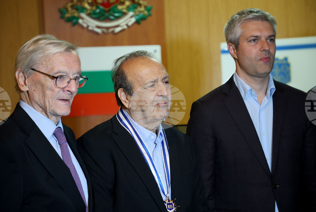 Варна - проф. Стоимен Стоилов - кмет - отличие