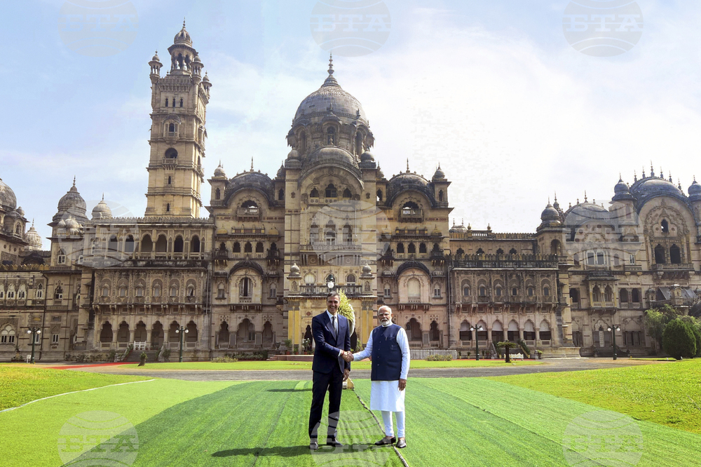 ЕФЕ: Испанският премиер Педро Санчес ще пътува до Индия за среща на върха за изкуствения интелект