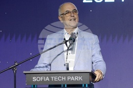 София Тех Парк - регионална конференция и стартъп състезание