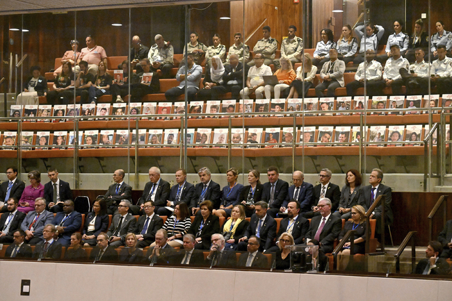 Бурно заседание имаше в израелския парламент относно утвърждаването на новия израелски министър на отбраната
