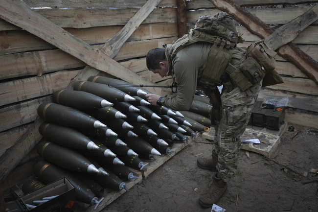 В полско село бяха намерени контейнери с боеприпаси и оръжия, предназначени за Украйна, съобщиха полските власти