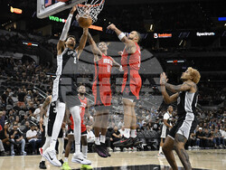 Rockets Spurs Basketball