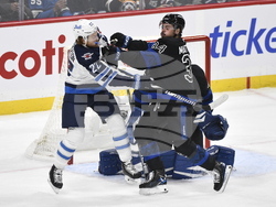 Maple Leafs Jets Hockey
