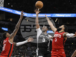 Rockets Spurs Basketball