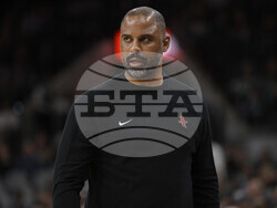 Rockets Spurs Basketball