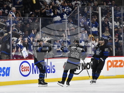 Maple Leafs Jets Hockey