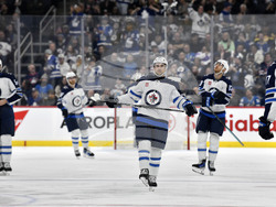 Maple Leafs Jets Hockey