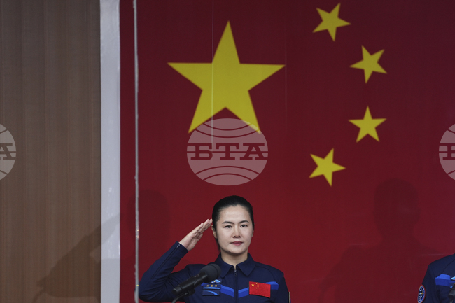 Ван Хаоцзе - китайската тайконавтка, която пожела да "поздрави звездите"