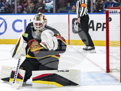 Hurricanes Canucks Hockey