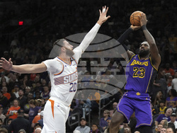 Lakers Suns Basketball