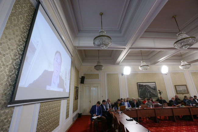 Има продължаващи рискове от нови саботажни и диверсионни действия против военната промишленост на страната от Русия, каза Христо Грозев