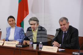 Парламент - кръгла маса - “Влияние на дезинформацията в условията на геополитически кризи”